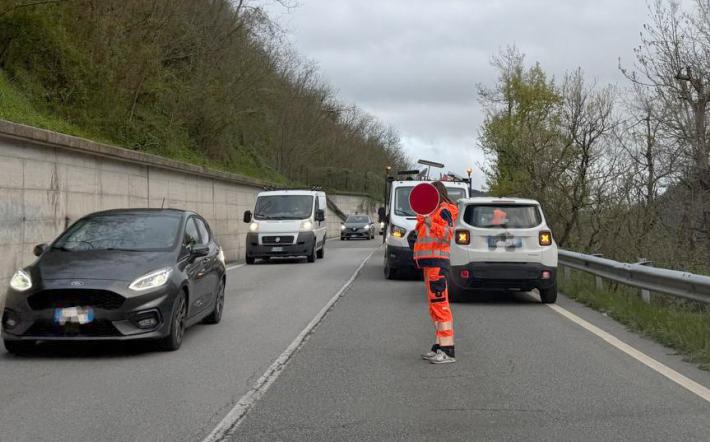 Nuova frana e nuovo senso unico alternato sulla ss28 tra Ceva e Nucetto. Timori per il traffico nel weekend pasquale