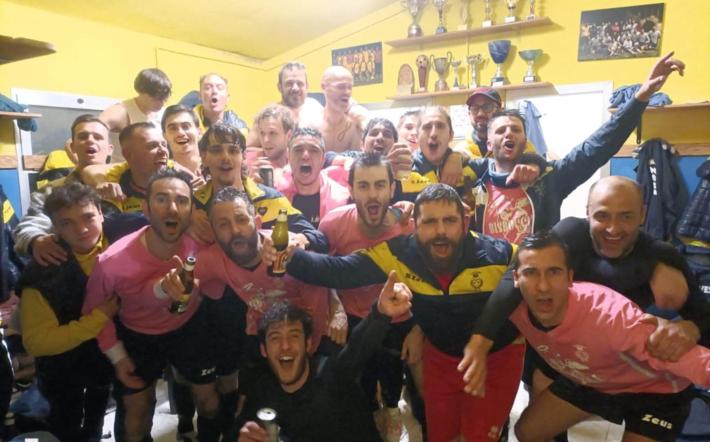 Calcio Acsi: Clavesana campione