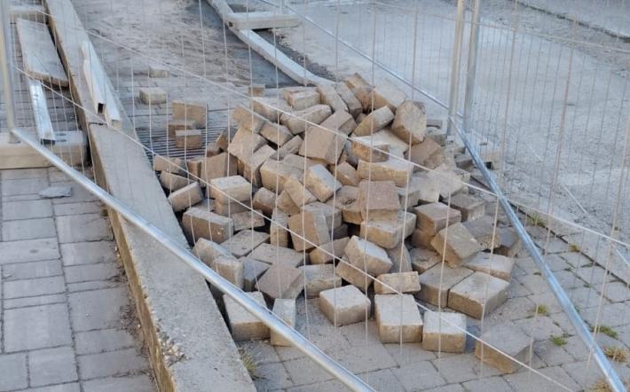 Pianfei: si ripristinano i marciapiedi in via Villanova