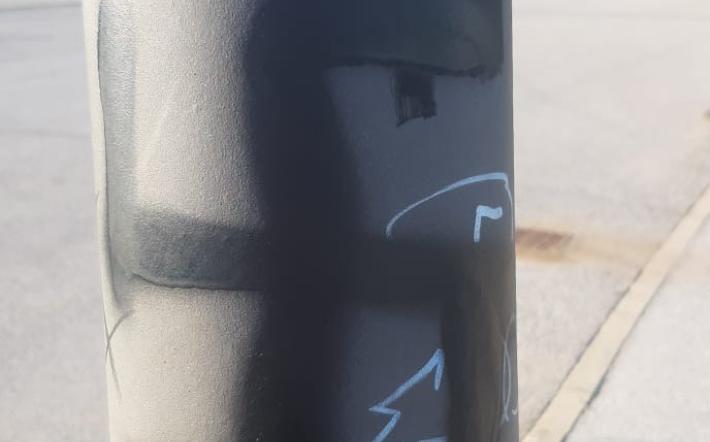 Mondovì, atti vandalici nel quartiere Altipiano, anche la svastica su un palo: “Telecamere ci aiuteranno a scoprire i colpevoli, ma siamo rattristati da queste notizie”