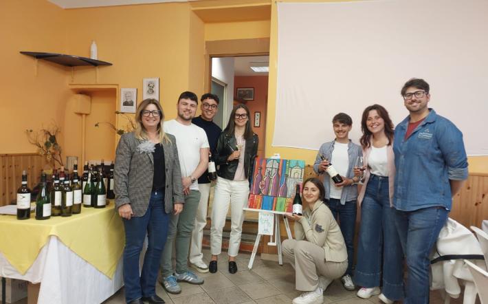Vicoforte: successo per l’evento “Sorsi e risate” con la Consulta giovani
