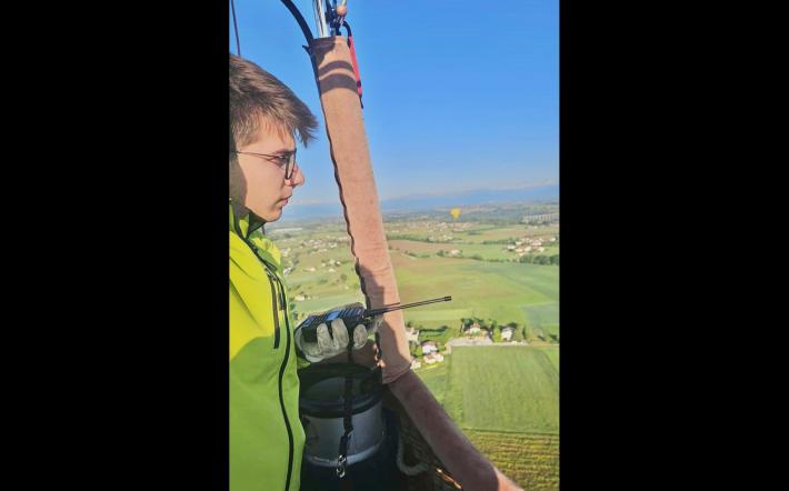 Amedeo, 18 anni, studente monregalese, &egrave; pilota di mongolfiera