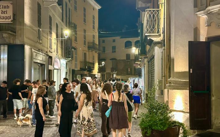Le piazze sono dei giovanissimi