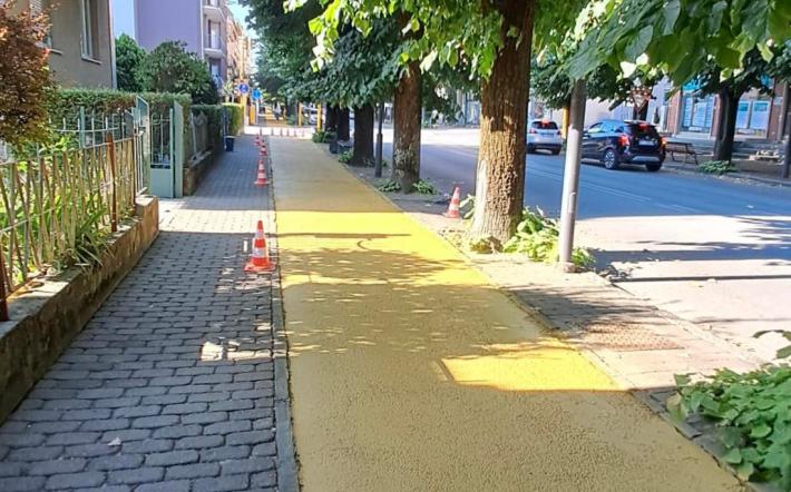 Altipiano: si completa la pista ciclabile in corso Italia