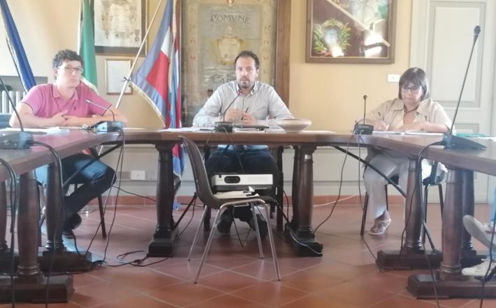 Carrù applica 318.000 euro dell’avanzo per asfalti, Battagliera e opere esterne alla nuova Materna 