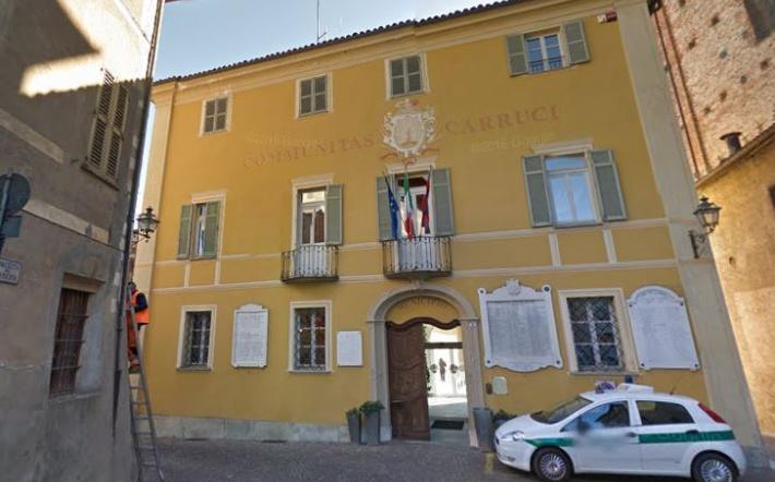 Concluso il contenzioso: il Comune di Carrù corrisponderà 7.500 euro a ex dipendente