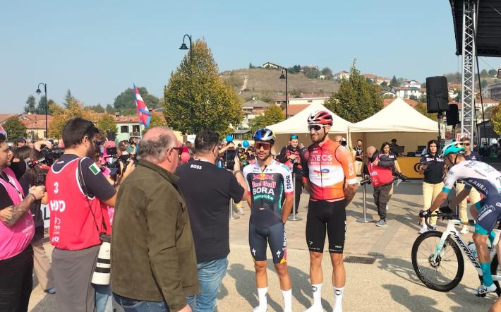 Ciclismo: il Gran Piemonte è scattato da Dogliani 