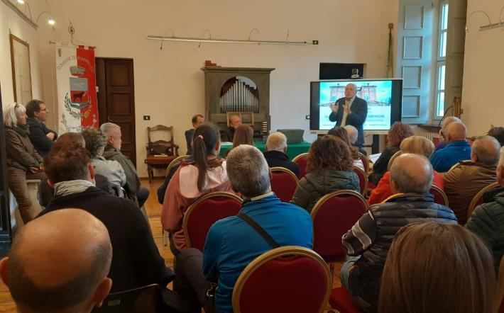 Pamparato riscopre le antiche Vie del Sale: presentato il volume “In cammino sulle Roe Marenche” di Roberto Croci