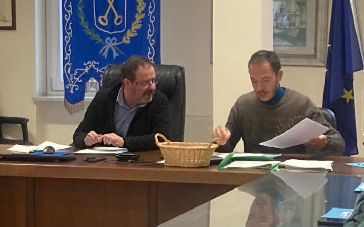 Clavesana, Consiglio comunale ad alta tensione