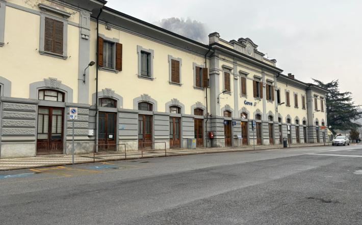 La denuncia del consigliere Marsilio: "La Stazione di Ceva in stato di semi abbandono"