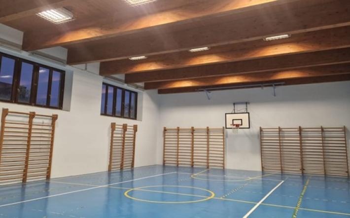 Dogliani, Farigliano e Piozzo: nuovi spazi e attrezzature per le scuole grazie al bando “Educare nel Bello”