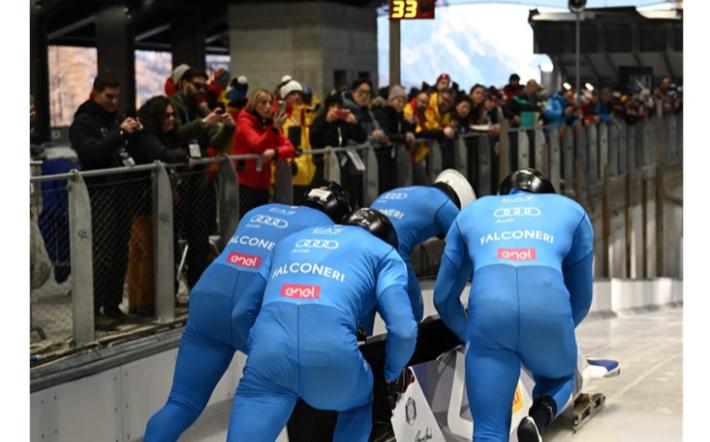 bob italia spinta cortina