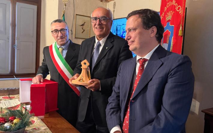 A Franco Cozzi il Sigillo di Bronzo istituito dal Comune di Montaldo Mondov&igrave; in onore di Giorgio Maria Lombardi