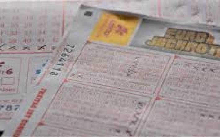 Mondov&igrave;: vinti 20 mila euro nella tabaccheria di Piazza Santa Maria Maggiore