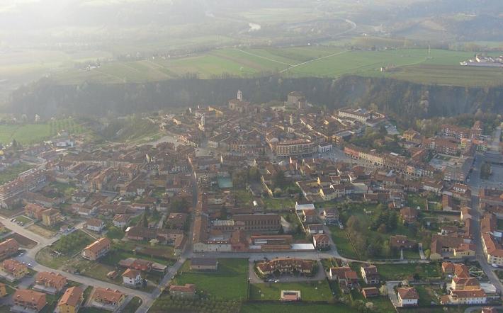 Carr&ugrave; cresce per il terzo anno di fila: gli abitanti della &ldquo;Porta dla Langa&rdquo; sono 4.472