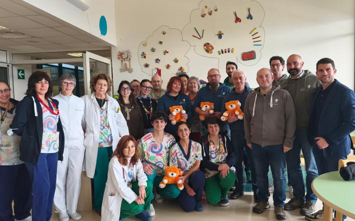 Le mongolfiere regalano un sorriso ai bambini della Pediatria