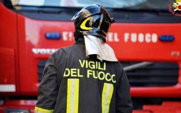 Bagnasco: auto esce di strada sulla Statale 28 all&rsquo;ingresso del paese