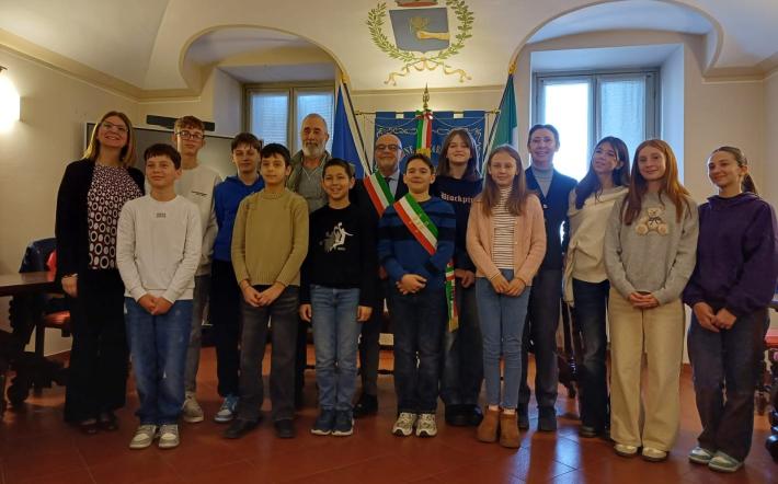 Farigliano, insediato il Consiglio comunale dei Ragazzi: in Giunta Emma Rossi e Marco Rolfo