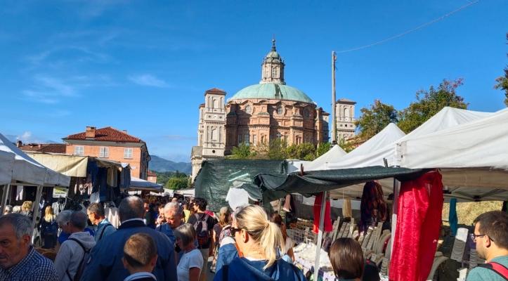 Vicoforte: primo giorno di Fiera baciato dal sole