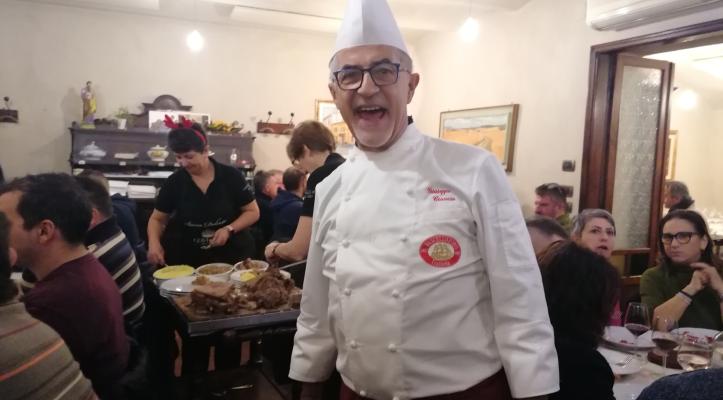 FOTOGALLERY - La Fiera del Bue Grasso 2025 &egrave; convivialit&agrave;: che festa nei ristoranti di Carr&ugrave;!